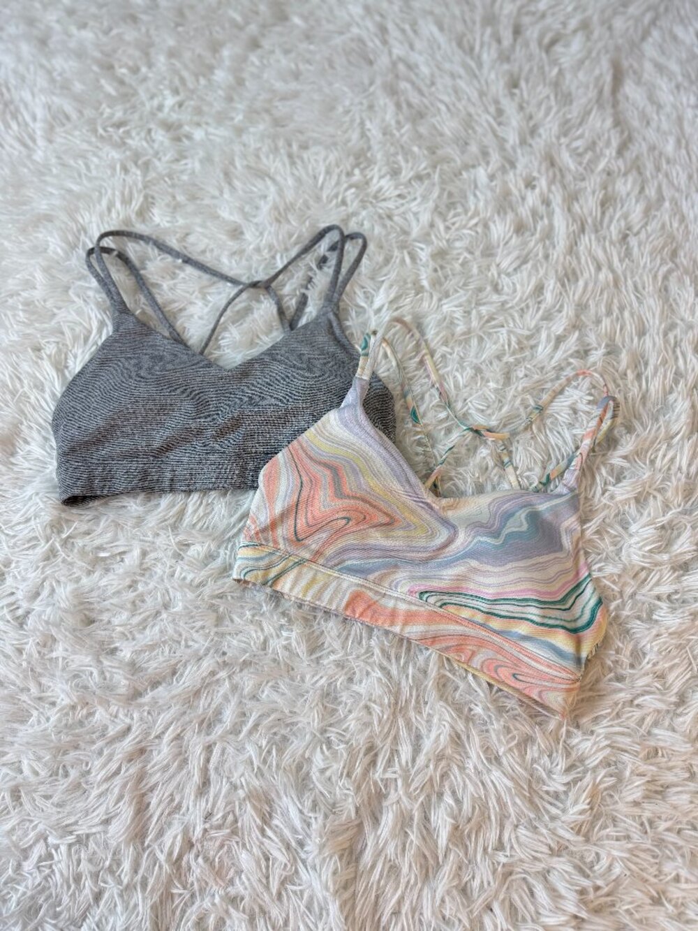 Set of 2 Old Navy Light Support Strappy Sports Bras Size S V-Neck